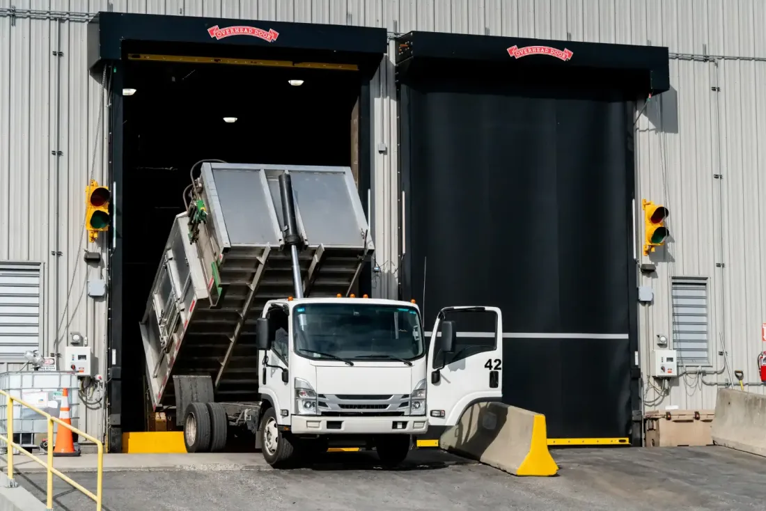 loading dock · metro van